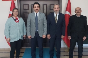Sivas İli Gemerek İlçesi Kaymakamı Sayın; Muhammed Taha BÜYÜKSERİN ile Şiddeti Önleme Derneği Yönetim Kurulu olarak Makamında kendilerini ziyaretimizde Gemerek İlçesinde ki ; Derneğimizin tüzüğünde bulunan Her türlü Şiddeti Önleme başlıklı konular hakkında görüşmeler sonrasında günün anlamını taşıya