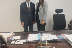 Adana İli Çukurova ilçesi Çukurova Belediye Başkan Yardımcısı Sayın ; Nazlı Pınar ÜNLÜ ile Derneğimizin Şiddetin Her Türlüsü ile yapmış olduğumuz Çalışmaları hakkında toplantı sonrasında günün anlamını taşıyan fotoğraf karesinde yer aldık. Kendilerine Yönetim Kurulu adına teşekkür ederiz. 