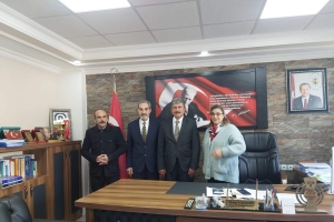 Sivas İli Gemerek İlçesi Belediye Başkanı Sayın; Remzi KILIÇDAĞI Başkanımızı Şiddeti Önleme Derneği Yönetim Kurulu olarak Makamında kendilerini ziyaretimizde Gemerek İlçesinde ki ; Derneğimizin tüzüğünde bulunan Her türlü Şiddeti Önleme başlıklı konular hakkında görüşmeler sonrasında günün anlamı