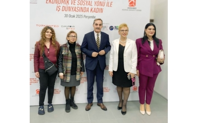 Adana Ticaret Odası toplantı salonunda İŞKAD İş Kadınları Derneğinin " Ekonomik ve Sosyal Yönü ile İş Dünyasında Kadın " Paneline ŞÖNDER Yönetim Kurulu Başkanı olarak panele katılım sağladık, davetlerinden dolayı İŞKAD Yönetim Kurulu Başkanı M.Süheyla GERGİN,Mesrn GİŞKAD Başkanı Mürvet BE