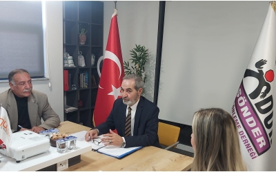 ŞÖNDER YÖNETİM KURULU VE KONUK MİSAFİRLER İLE 2024 EĞİTİM EYLEM PLANI PROJE ÇALIŞMALARI HAKKINDA TOPLANTI ANI