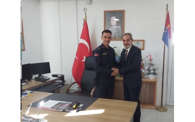 Sivas İli Gemerek İlçesi Karakol Komutanımız Jandarma Üsteğmen Sayın; Tugay OLUCAK ile Şiddeti Önleme Derneği Yönetim Kurulu olarak Makamında kendilerini ziyaretimizde Gemerek İlçesinde ki ; Derneğimizin tüzüğünde bulunan Her türlü Şiddeti Önleme başlıklı konular hakkında görüşmeler sonrasında günün