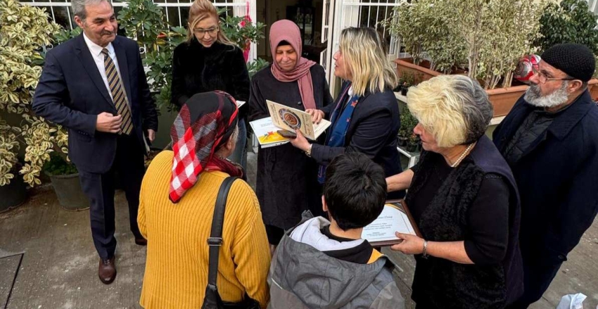 HAYKONFED Konfederasyonu Başkanı Sayın Nesrin Çıtırık'a nezaket ziyaretinde bulunup, hayvan hakları konular hakkında toplantı yapıldı. ŞÖNDER Yönetim Kurulu Başkanı Adem Balcı kendilerine teşekkür ederiz.