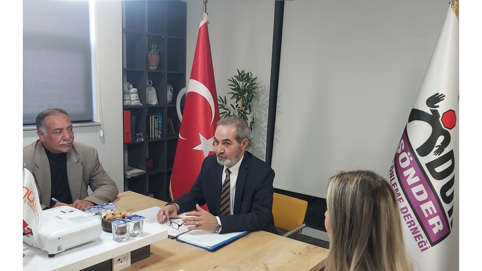 ŞÖNDER YÖNETİM KURULU VE KONUK MİSAFİRLER İLE 2024 EĞİTİM EYLEM PLANI PROJE ÇALIŞMALARI HAKKINDA TOPLANTI ANI