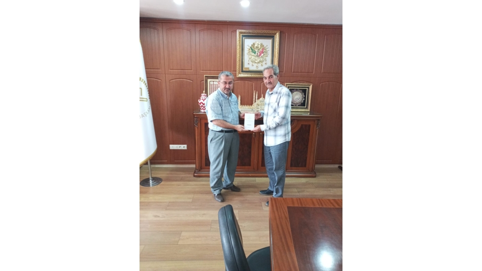 Adana İli Çukurova ilçesi Müftüsü Kadir DEMİRLENK'E Nezaket ziyaretinde bulunup,Projemiz hakkında bilgilendirme görüşmesi yapıldı 