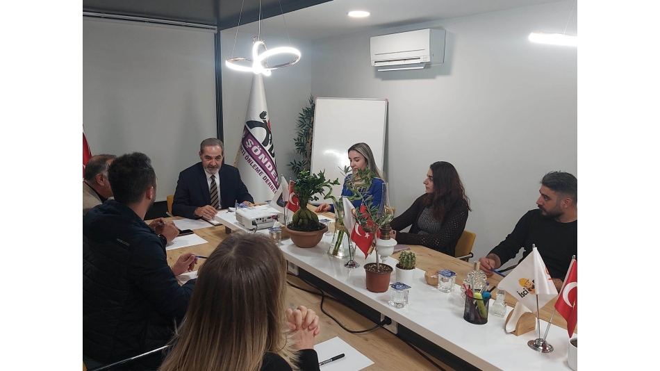 12.ULUSLARARASI PORTAKAL ÇİÇEĞİ KARNAVALI SONRASI YAPILAN TOPLANTI ANI 17.04.2024